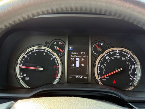 Used 2021 Toyota 4Runner TRD Off-Road Premium w/ Moonroof Package AWD/4WD image 10
