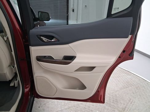 Used 2023 GMC Acadia Denali w/ Denali Ultimate Package image 32