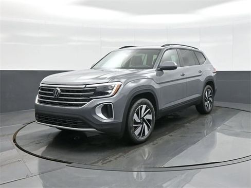 New 2026 Volkswagen Atlas SE image 3