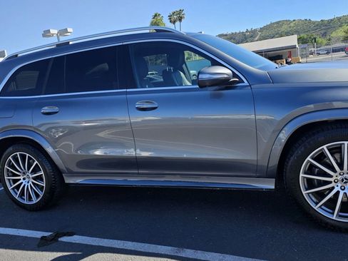 Used 2025 Mercedes-Benz GLS 450 4MATIC image 4