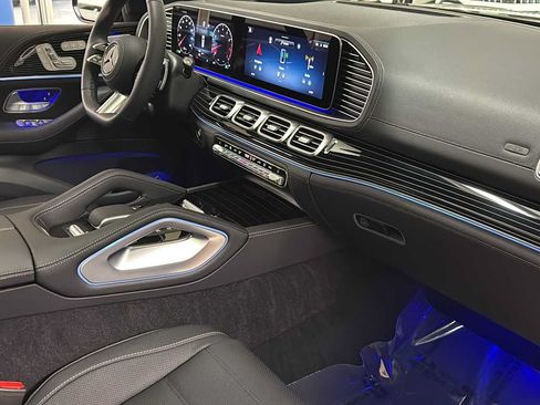 New 2026 Mercedes-Benz GLS 580 4MATIC image 35