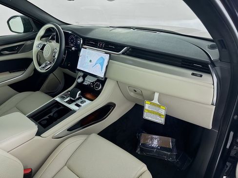 New 2026 Jaguar F-PACE R-Dynamic S AWD/4WD image 29