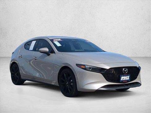 Used 2024 MAZDA MAZDA3 s image 3