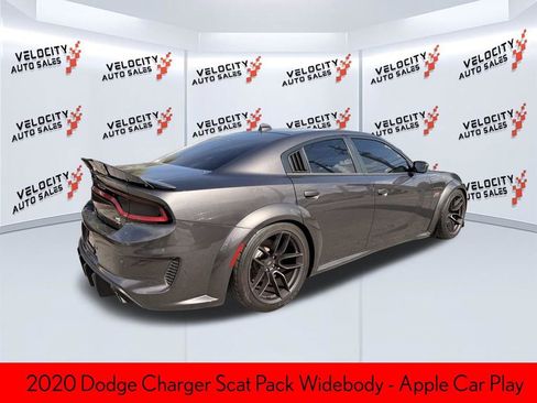 Used 2020 Dodge Charger Scat Pack RWD image 3
