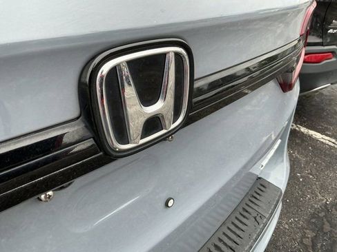 Used 2025 Honda Odyssey Sport-L image 15
