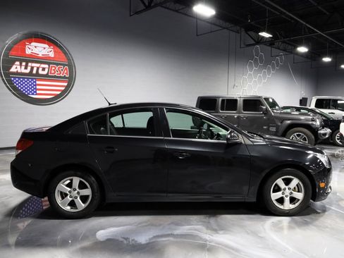 Used 2014 Chevrolet Cruze LT w/ Technology Package FWD image 8