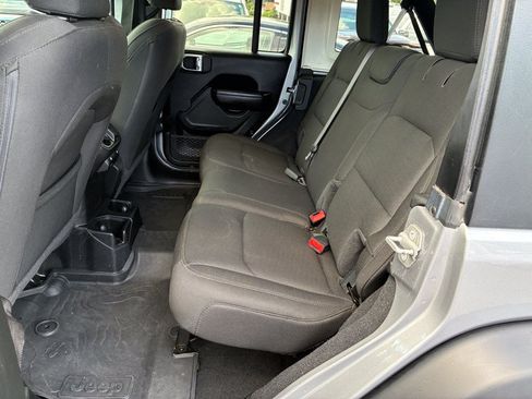 Used 2020 Jeep Wrangler Unlimited Sport S AWD/4WD image 17