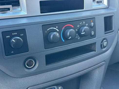 Used 2006 Dodge Ram 1500 Truck SLT w/ Protection Group AWD/4WD image 24