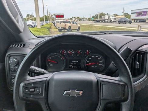 Used 2021 Chevrolet Silverado 1500 Custom Trail Boss AWD/4WD image 25