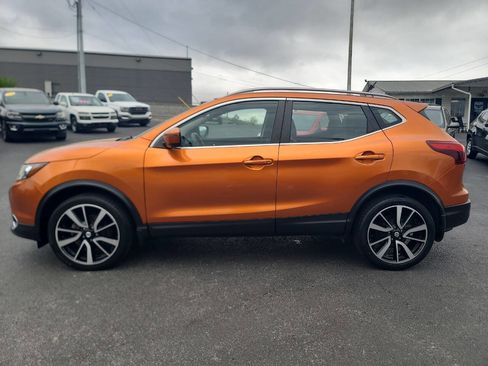 Used 2017 Nissan Rogue Sport SL w/ SL Premium Package image 5