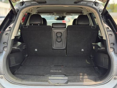 Used 2019 Nissan Rogue SL FWD image 28