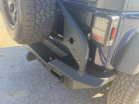 Used 2013 Jeep Wrangler Unlimited Sport image 12