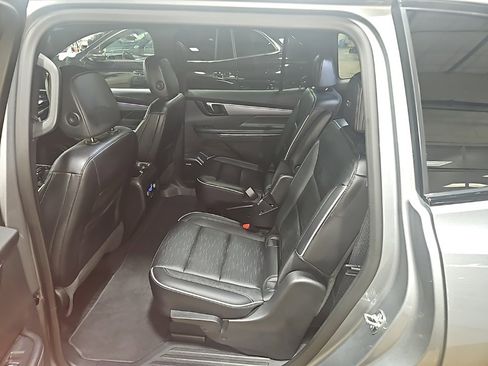 Used 2025 Buick Enclave Sport Touring image 21