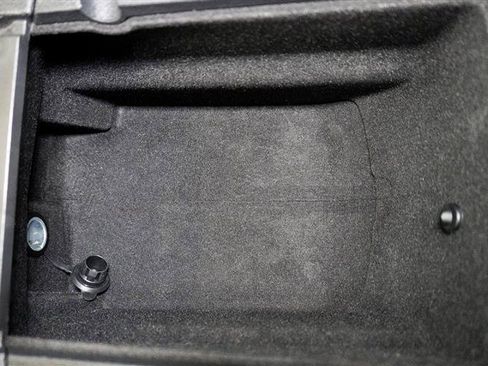 Used 2017 Jeep Grand Cherokee Laredo image 31