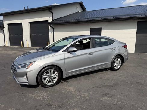 Used 2020 Hyundai Elantra Value Edition w/ Cargo Package (C1) FWD image 2