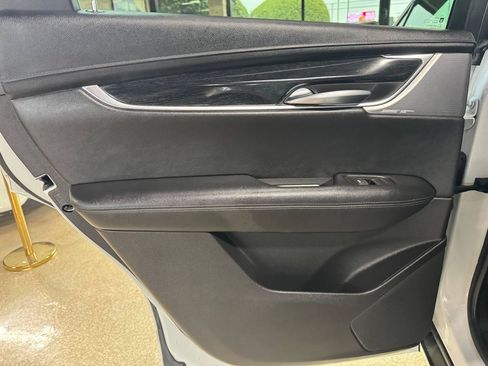 Used 2020 Cadillac XT5 Premium Luxury w/ LPO, Floor Liner Package FWD image 17