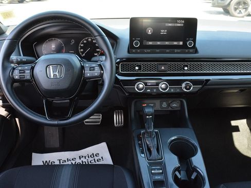 Used 2023 Honda Civic Sport image 11