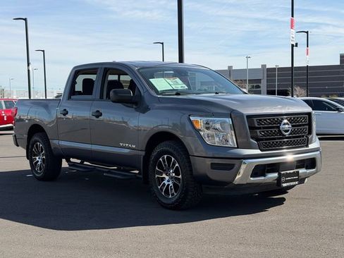 Certified 2022 Nissan Titan SV w/ Accessory Utility Package RWD image 7