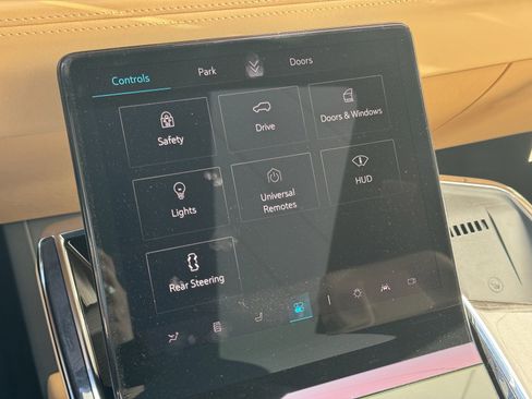 New 2025 Cadillac Escalade IQ Sport 2 w/ LPO, ONYX Package image 24