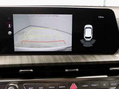 Used 2023 Kia Telluride EX w/ EX Captain's Chair Package image 2