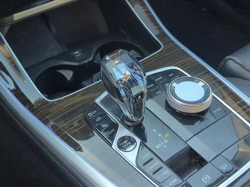 Used 2020 BMW X5 xDrive40i w/ Premium Package image 12