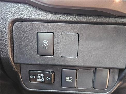 Used 2021 Toyota Tacoma SR5 RWD image 13