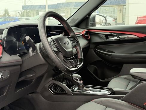 Used 2026 Chevrolet TrailBlazer RS w/ Convenience Package image 8