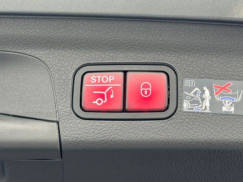 New 2026 Mercedes-Benz GLE 53 AMG 4MATIC image 13