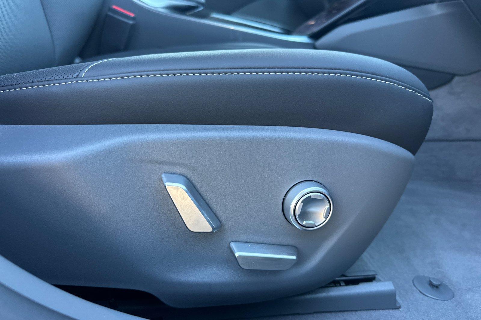 Used 2026 Lucid Air Pure RWD image 22