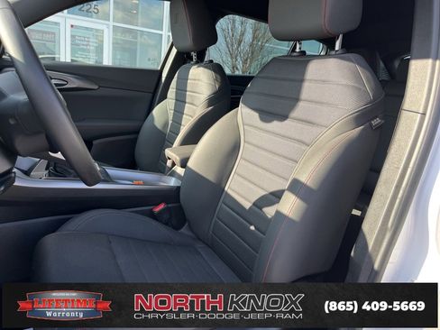 Used 2024 Dodge Hornet GT image 4