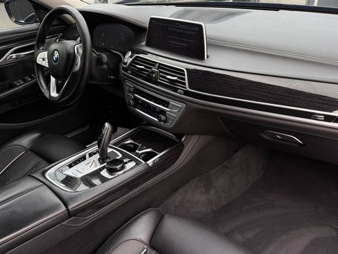 Used 2022 BMW 740i xDrive w/ Premium Package AWD/4WD image 48