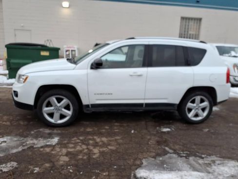 Used 2011 Jeep Compass Limited image 2