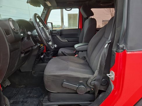 Used 2013 Jeep Wrangler Sport image 27