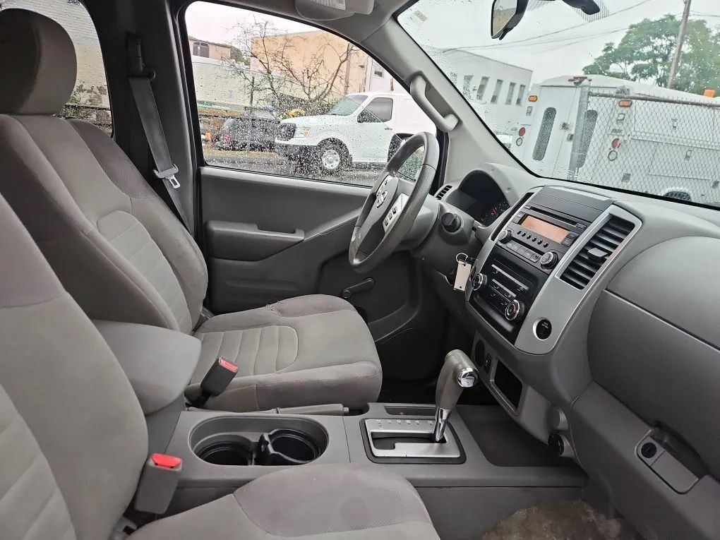 Used 2016 Nissan Frontier S RWD image 5