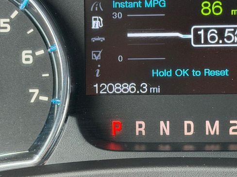 Used 2011 Ford F150 Lariat w/ Lariat Chrome Pkg AWD/4WD image 22