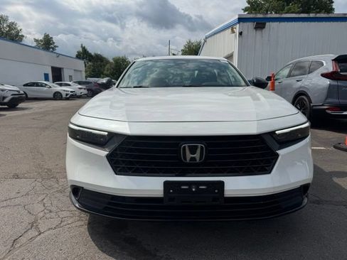 Used 2023 Honda Accord Sport image 5