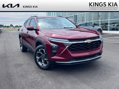 Used 2024 Chevrolet Trax LT w/ Driver Confidence Package