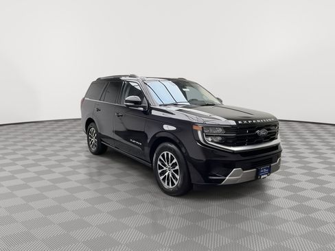 Used 2025 Ford Expedition Platinum AWD/4WD image 39