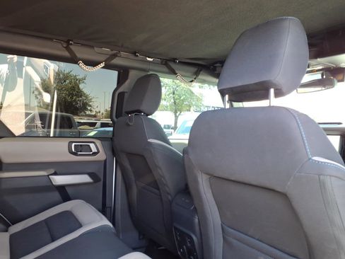 Used 2023 Ford Bronco Wildtrak AWD/4WD image 13