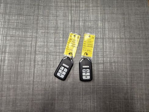 Used 2015 Honda Odyssey EX image 2