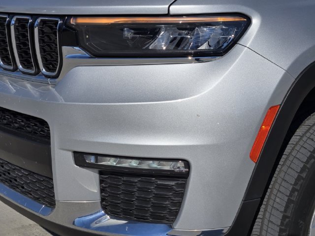 Used 2023 Jeep Grand Cherokee L Limited RWD image 5