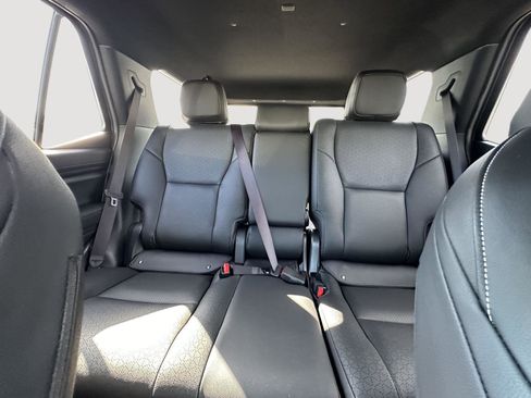 Used 2025 Toyota 4Runner SR5 image 13