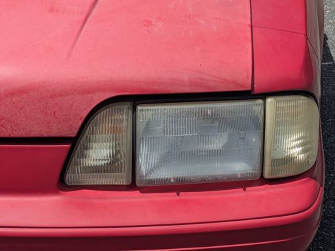 Used 1991 Ford Mustang GT RWD image 13