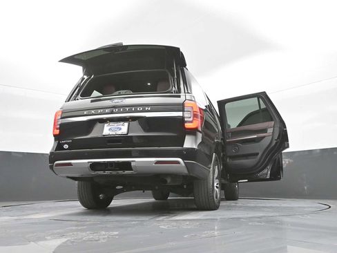 Used 2023 Ford Expedition Limited image 53