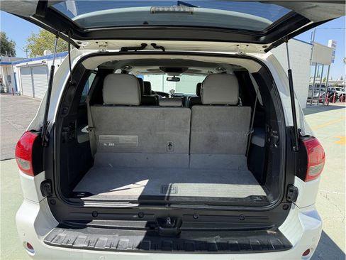 Used 2015 Toyota Sequoia Platinum AWD/4WD image 13