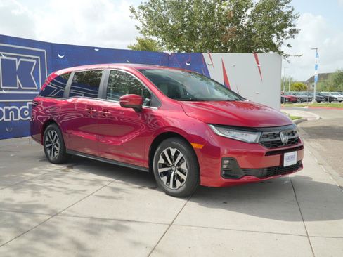 New 2026 Honda Odyssey EX-L image 3