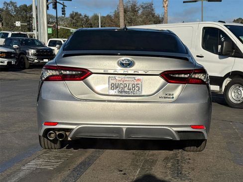 Used 2021 Toyota Camry XSE image 11