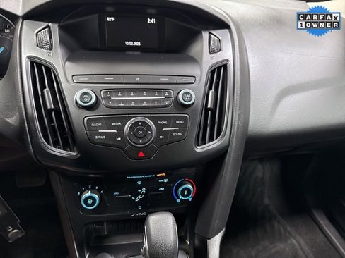 Used 2018 Ford Focus SE image 14