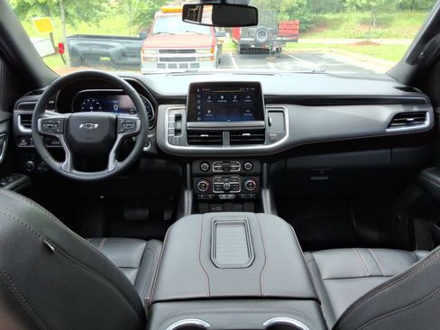 Used 2024 Chevrolet Tahoe RST w/ Luxury Package AWD/4WD image 21