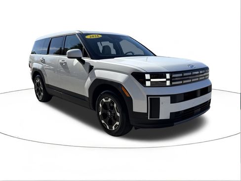 Used 2026 Hyundai Santa Fe SE image 1